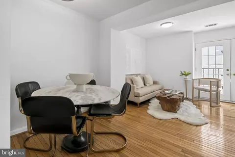 1340 L St SE, Washington, DC 20003 photo 26