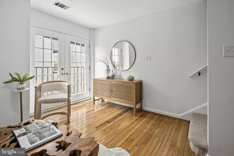 1340 L St SE, Washington, DC 20003 photo 24