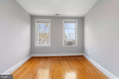 10 Franklin St NE, Washington, DC 20002 photo 22