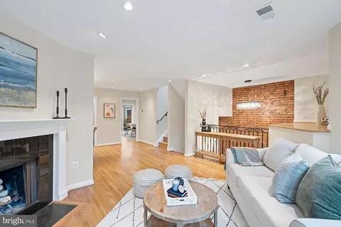 1634 Monroe St NW, Washington, DC 20010