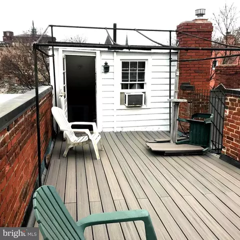 1245 34th St NW, Washington, DC 20007