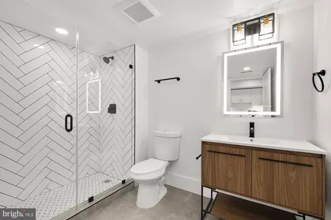 Bath - 1006 Florida Ave NE #C102, Washington, DC 20002 photo 2 of 3