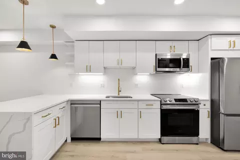 Kitchen - 1006 Florida Ave NE #C102, Washington, DC 20002 photo 4 of 7