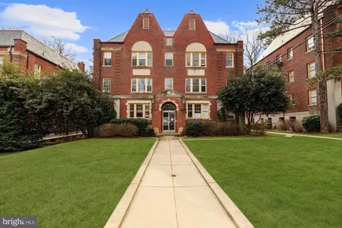 3026 Porter St NW #102, Washington, DC 20008