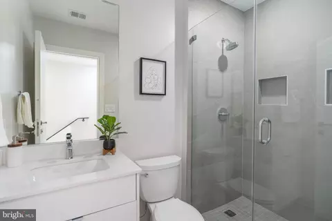 1708 16th St NW #5, Washington, DC 20009 photo 24