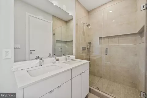 1708 16th St NW #5, Washington, DC 20009 photo 17