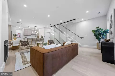 1708 16th St NW #5, Washington, DC 20009 photo 6