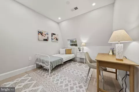1708 16th St NW #5, Washington, DC 20009 photo 23