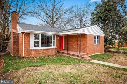 1101 Chaplin St SE, Washington, DC 20019