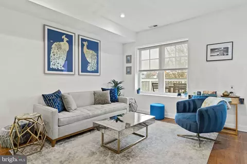 737 Irving St NW #2, Washington, DC 20010