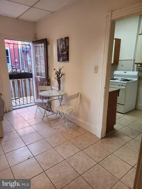 737 Gresham Pl NW, Washington, DC 20001 photo 8