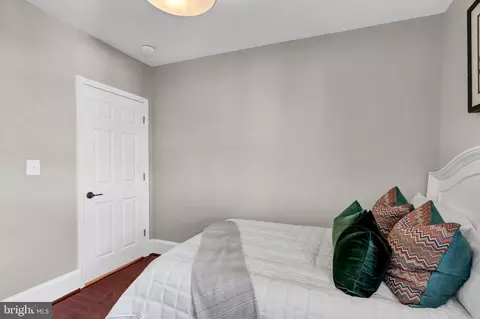 Bedroom - 1314 Emerald St NE, Washington, DC 20002 photo 9 of 10
