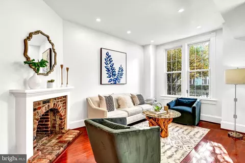 Living - 1314 Emerald St NE, Washington, DC 20002 photo 2 of 9