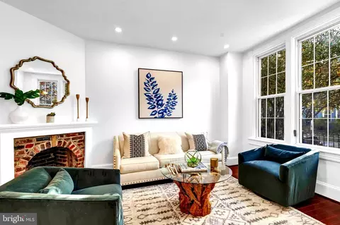 Living - 1314 Emerald St NE, Washington, DC 20002 photo 3 of 9