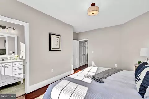 Bedroom - 1314 Emerald St NE, Washington, DC 20002 photo 5 of 10