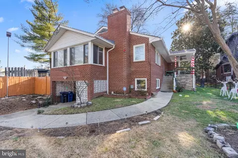 1703 Bunker Hill Rd NE, Washington, DC 20017