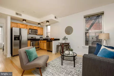 1106 Columbia Rd NW #206, Washington, DC 20009