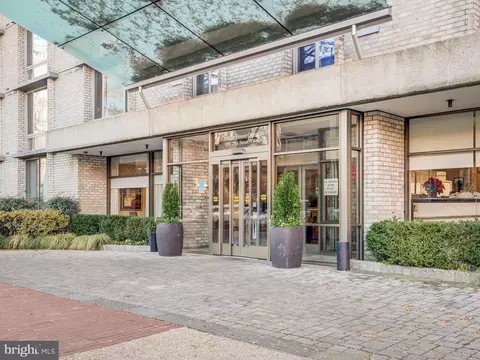 950 25th St NW #408-N, Washington, DC 20037