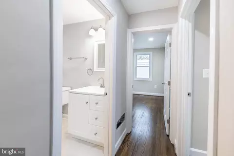 235 55th St NE, Washington, DC 20019 photo 9