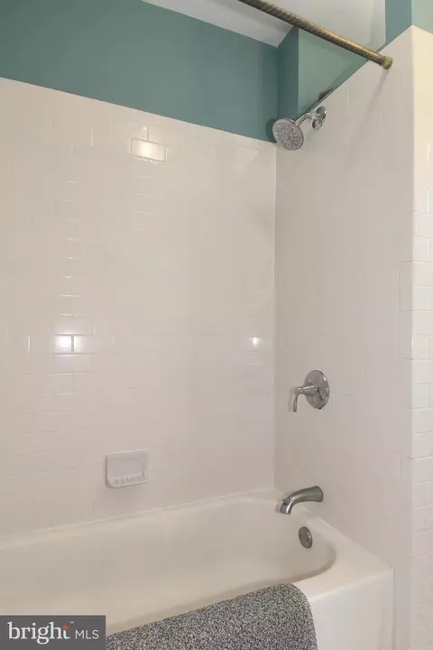 Bath - 1202 Orren St NE, Washington, DC 20002 photo 3 of 4