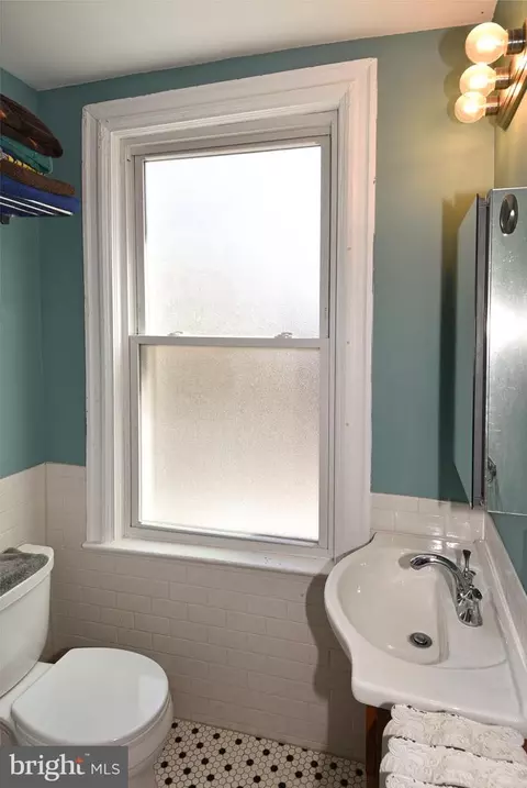 Bath - 1202 Orren St NE, Washington, DC 20002 photo 2 of 4
