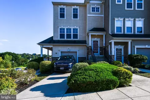 407 Woodcrest Dr SE #407-A, Washington, DC 20032