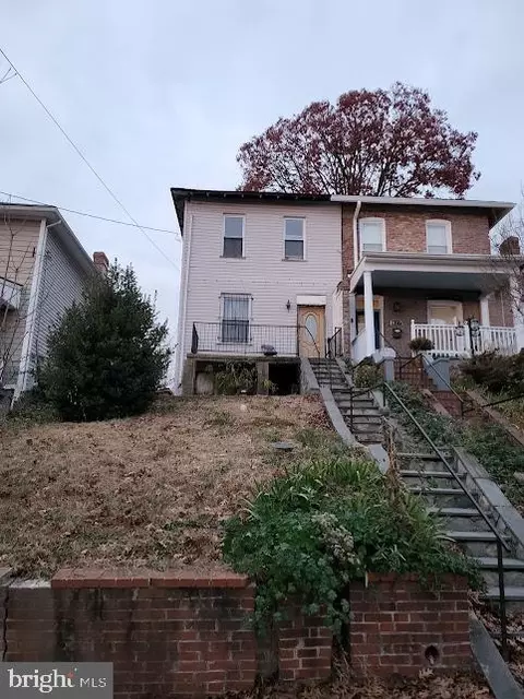 829 Allison St NW, Washington, DC 20011
