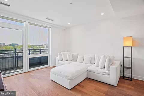 37 L St SE #304, Washington, DC 20003 photo 11