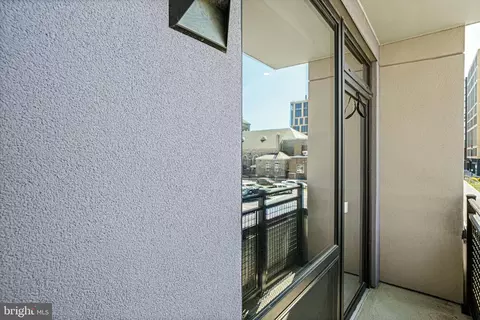 37 L St SE #304, Washington, DC 20003 photo 34