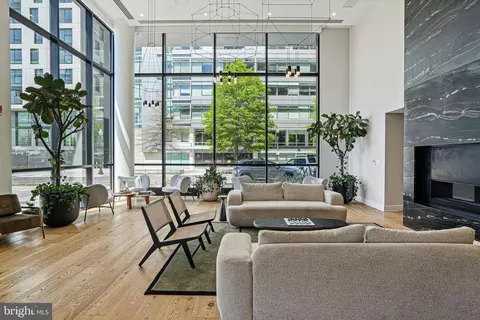 37 L St SE #304, Washington, DC 20003 photo 4
