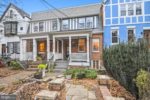 2428 Tunlaw Rd NW, Washington, DC 20007