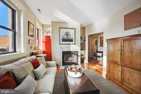 1918 18th St NW #45, Washington, DC 20009