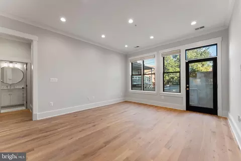 504 C St NE #3, Washington, DC 20002 photo 16