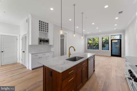 504 C St NE #3, Washington, DC 20002 photo 12