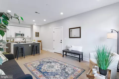 2209 M St NE #5, Washington, DC 20002 photo 3