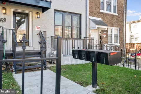 1105 Queen St NE #4, Washington, DC 20002 photo 4