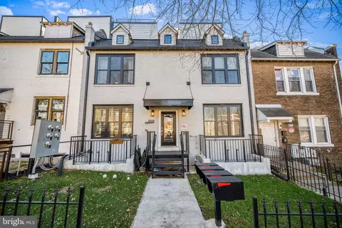 1105 Queen St NE #4, Washington, DC 20002 photo 2