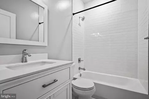 1105 Queen St NE #4, Washington, DC 20002 photo 25