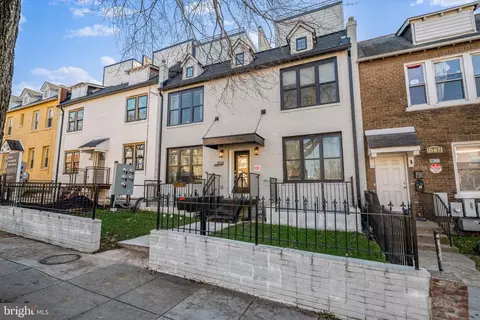 1105 Queen St NE #4, Washington, DC 20002