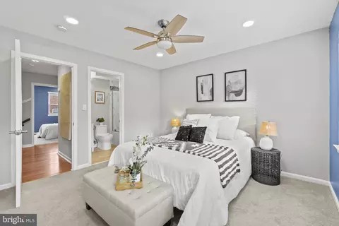 2106 Young St SE, Washington, DC 20020