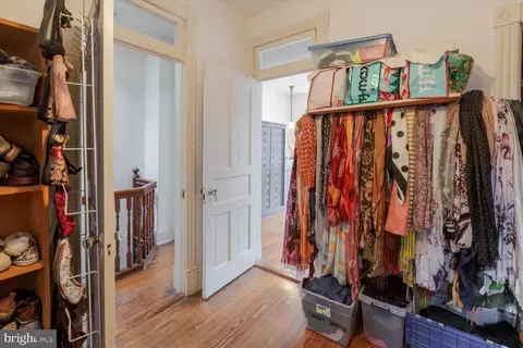 105 8th St SE, Washington, DC 20003 photo 37