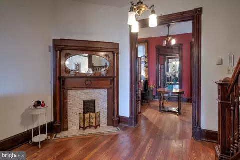 105 8th St SE, Washington, DC 20003 photo 16