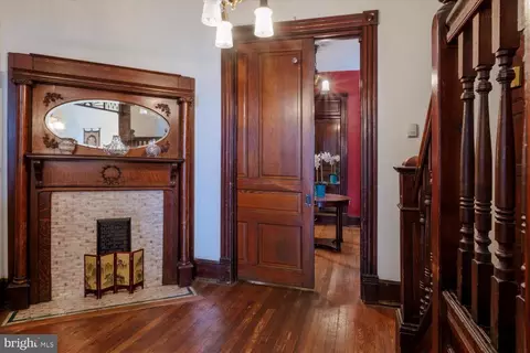 105 8th St SE, Washington, DC 20003 photo 18