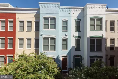 926 4th St SE, Washington, DC 20003