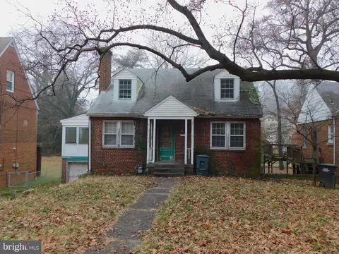1725 38th St SE, Washington, DC 20020