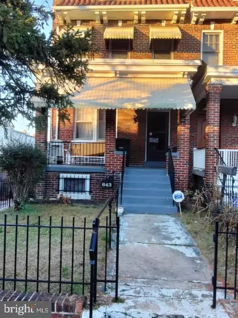 643 Farragut St NW, Washington, DC 20011