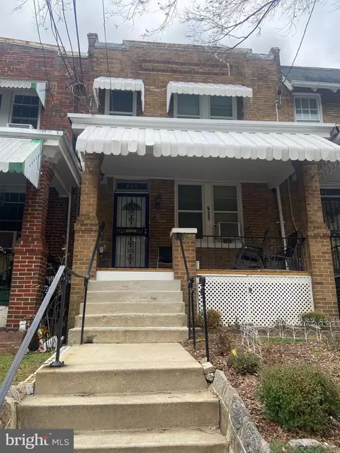 625 Girard St NE, Washington, DC 20017
