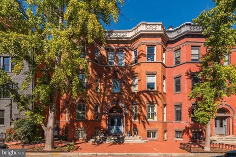 1617 Swann St NW #1, Washington, DC 20009