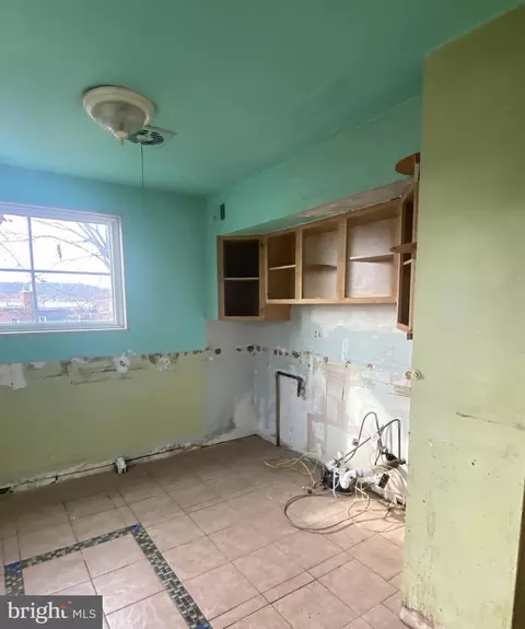 5710 Eastern Ave NE, Washington, DC 20011 photo 3