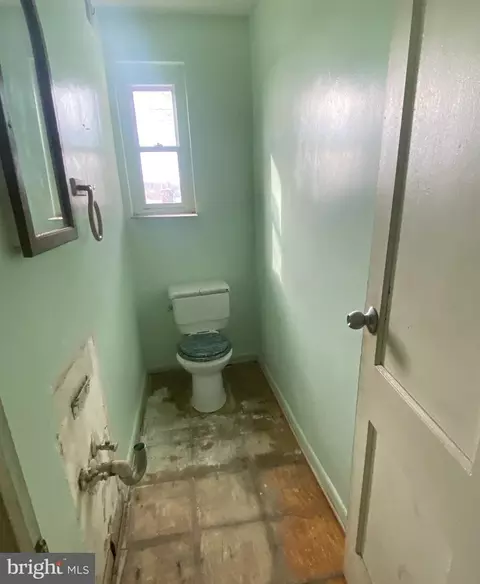 5710 Eastern Ave NE, Washington, DC 20011 photo 4